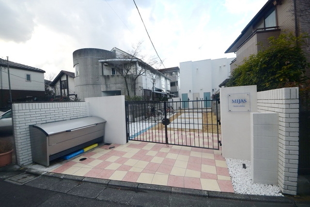 エントランス　弊社は都内全域の物件をご紹介可能です！