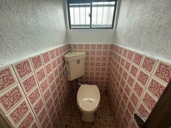 ＪＲ片町線 放出駅 徒歩10分 2階建 築38年のトイレ写真