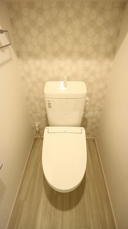 ＪＲ鹿児島本線 吉塚駅 徒歩10分 5階建 築4年のトイレ写真