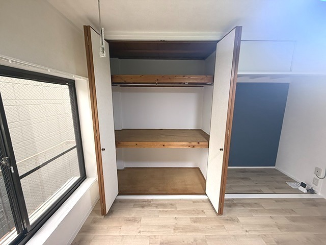 収納　収納棚付のクローゼット！