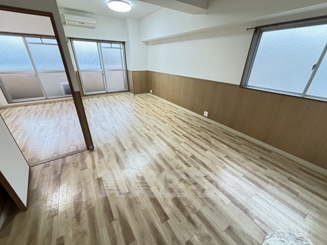 フリーディオ住道の居間写真