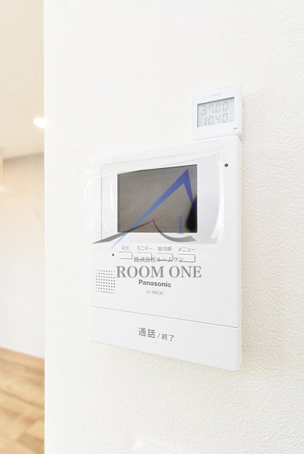セキュリティ　モニター付きインターホンです。