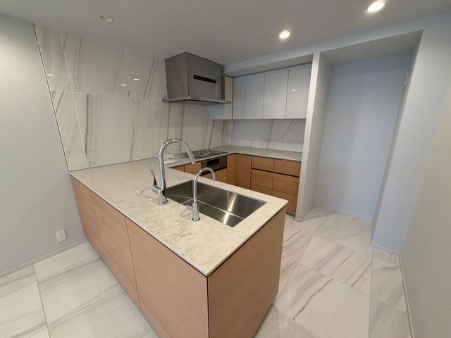 キッチン　※写真は同タイプ住戸です。