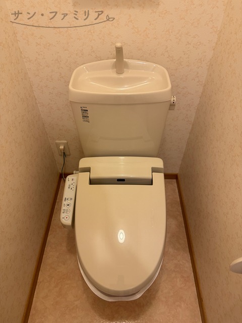 トイレ　同一物件別部屋写真