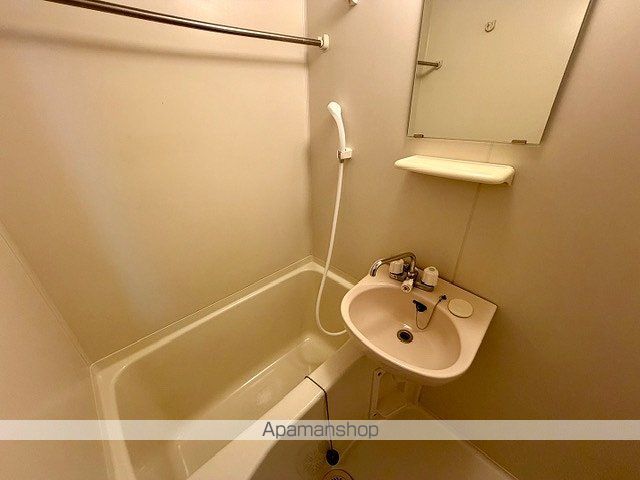 レオパレスクオレ ハヤシの風呂写真