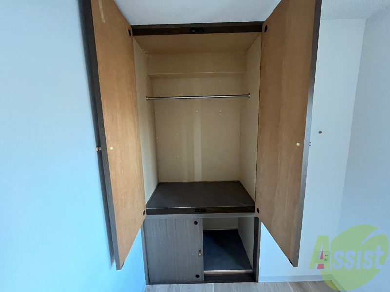 収納　寝室の収納です。部屋がすっきり片付きます。