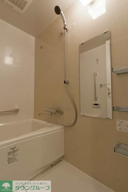 バス・シャワールーム　※写真は同タイプ住戸です。