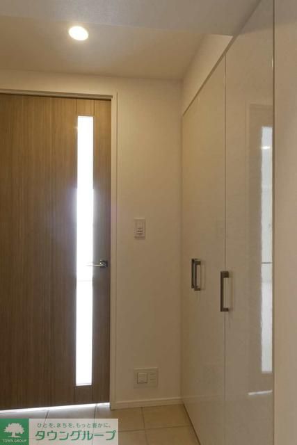 玄関　※写真は同タイプ住戸です。