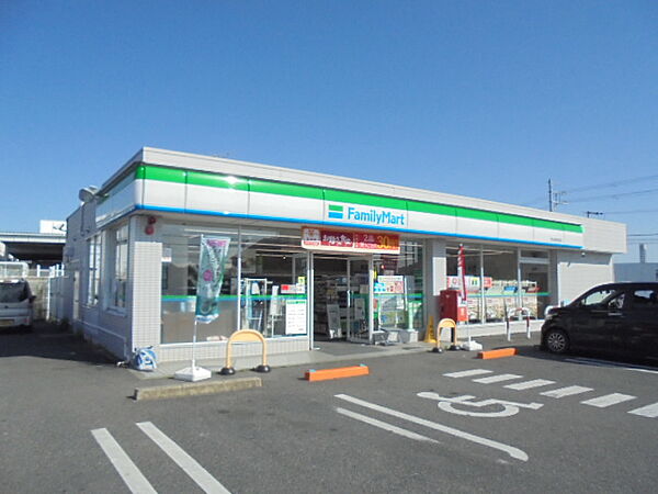 コンビニ　ファミリーマート守山阿村町店（コンビニ）まで225m