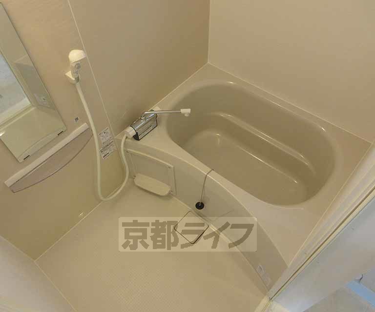 バス・シャワールーム　コンパクトなお風呂です
