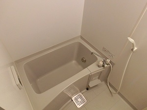 バス・シャワールーム　追い炊き機能つき