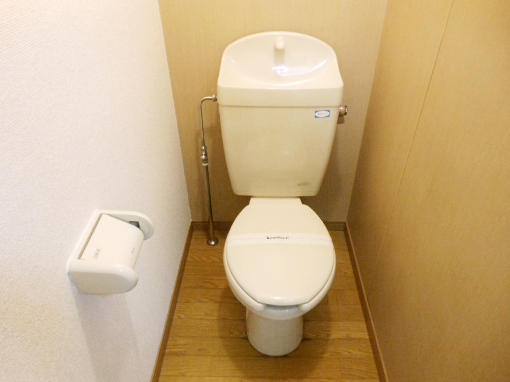 レオパレス阪急塚口のトイレ写真