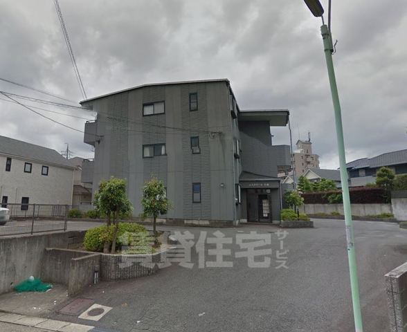 名古屋市緑区小坂のマンションの建物外観