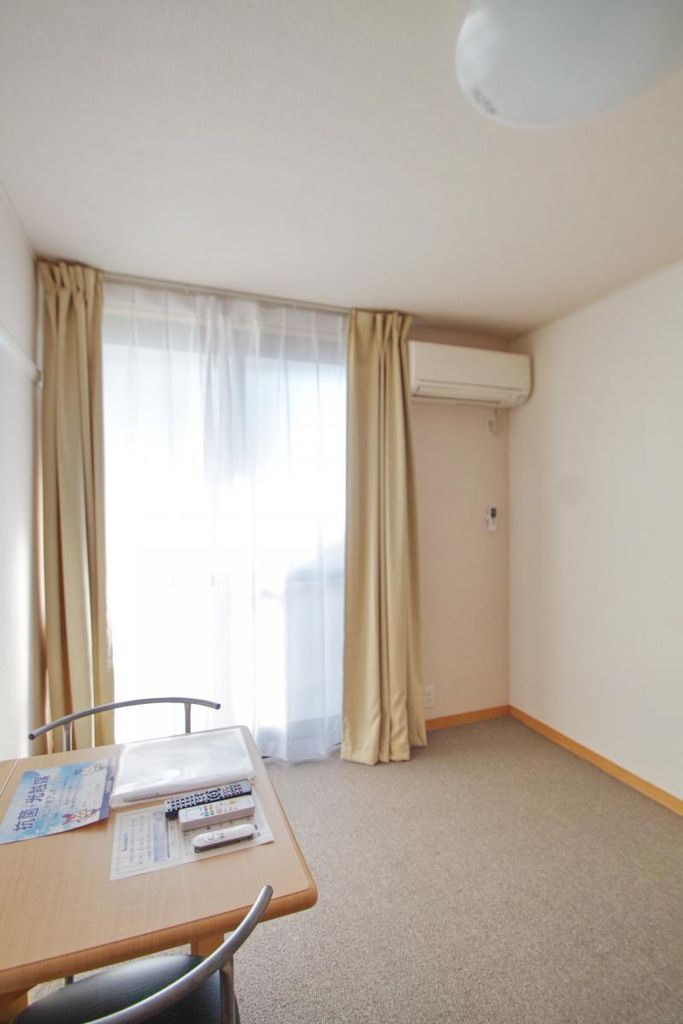 居室・リビング　設備