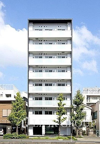 横浜市西区浜松町のマンションの建物外観