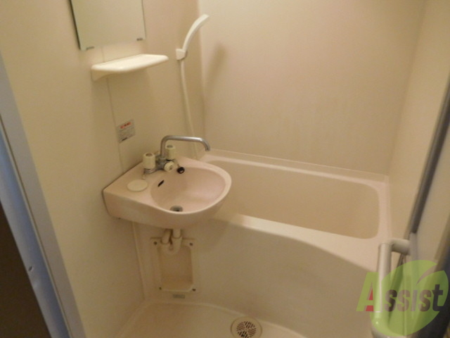 バス・シャワールーム　一日の疲れをこのお風呂でとってくださいね