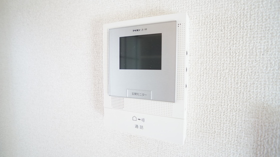 セキュリティ　モニター付きインターホン