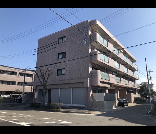 北名古屋市鹿田のマンションの建物外観