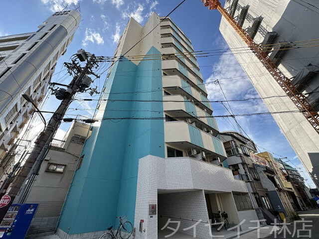 守口市滝井西町のマンションの建物外観