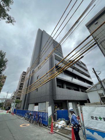 【江東区東砂のマンションの建物外観】