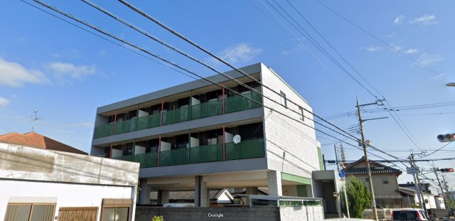 和泉市小田町のマンションの建物外観