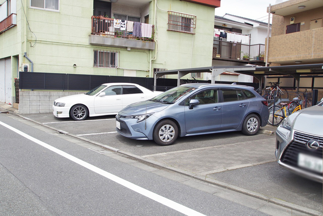 【ビバス萩中の駐車場】