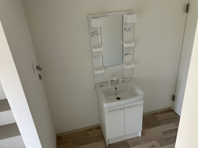 洗面設備　独立洗面台あり