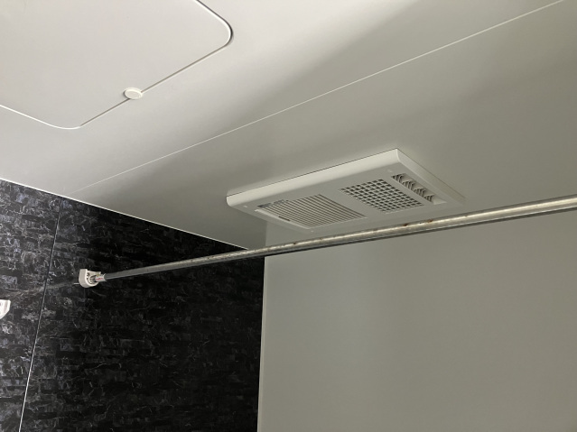 その他設備　浴室乾燥機付きで雨の日も安心♪