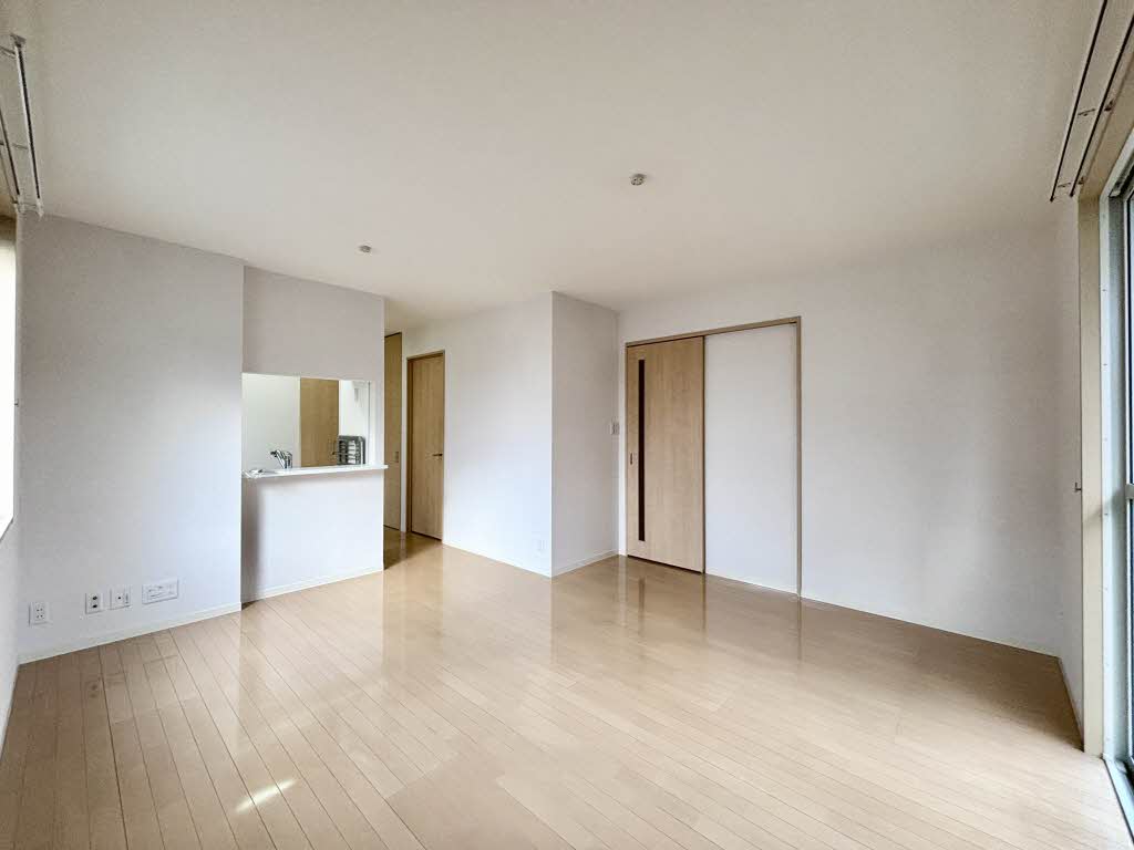 居室・リビング　13.2帖のリビング♪