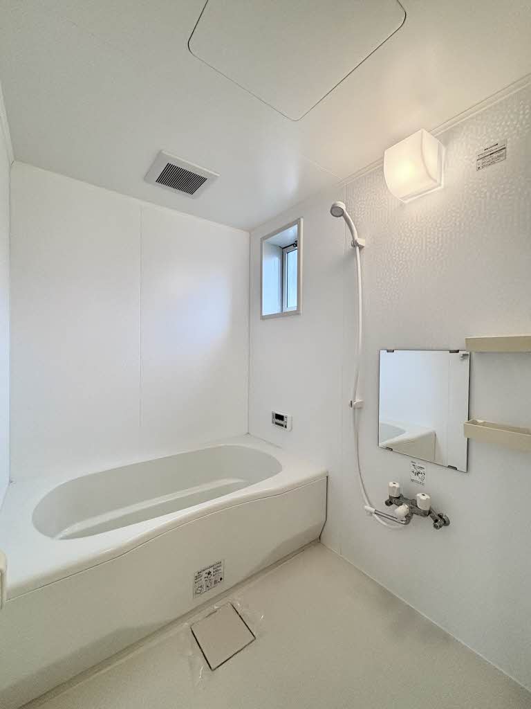 バス・シャワールーム　追い焚き機能付き♪