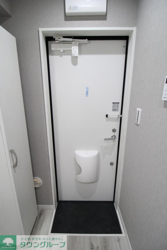 玄関　お問合せはタウンハウジングまで！※現地待合わせ相談可能