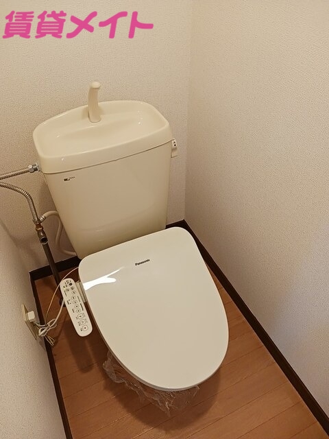 トイレ　同物件別部屋参考写真です。