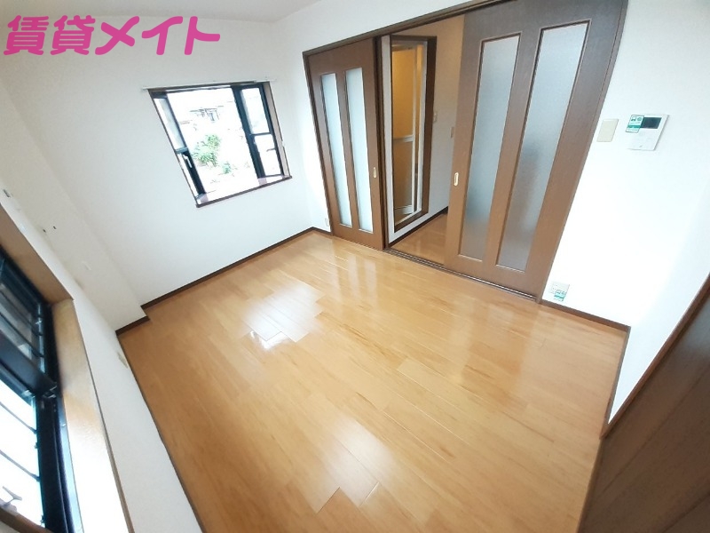 居室・リビング　同物件別部屋参考写真です。