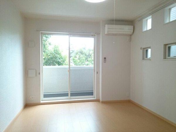 居室・リビング　フローリング！