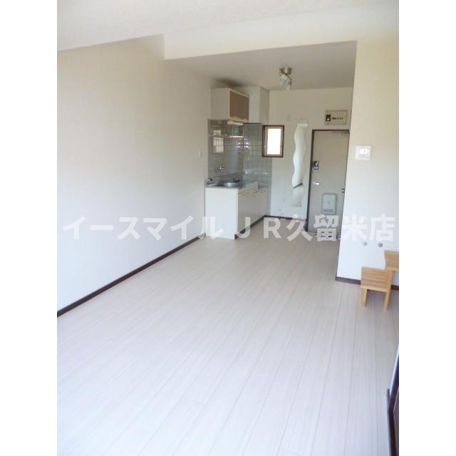 居室・リビング　明るい洋室です