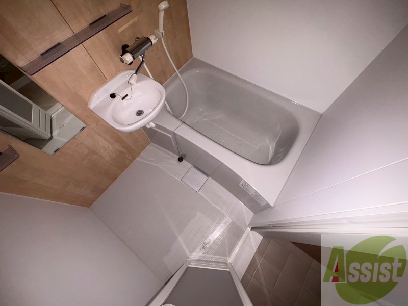 バス・シャワールーム　お風呂になります。一日の疲れを癒してくださいね。