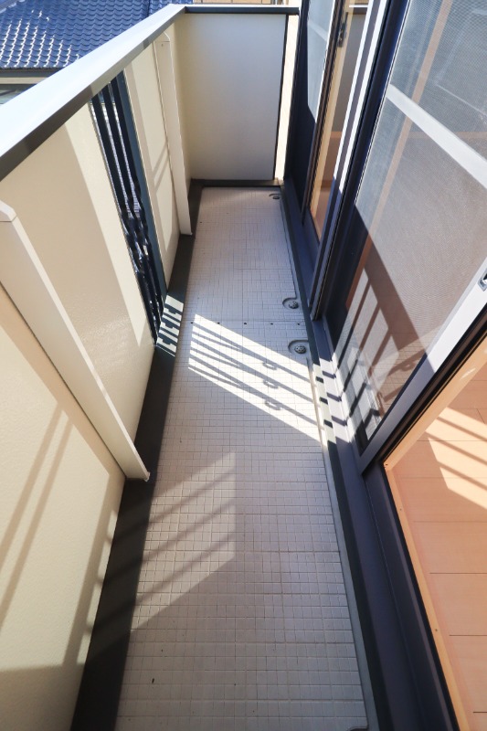 バルコニー　図面と現状に相違がある場合には現状を優先