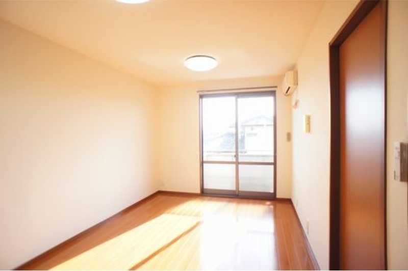 居室・リビング　図面と現状に相違がある場合には現状を優先