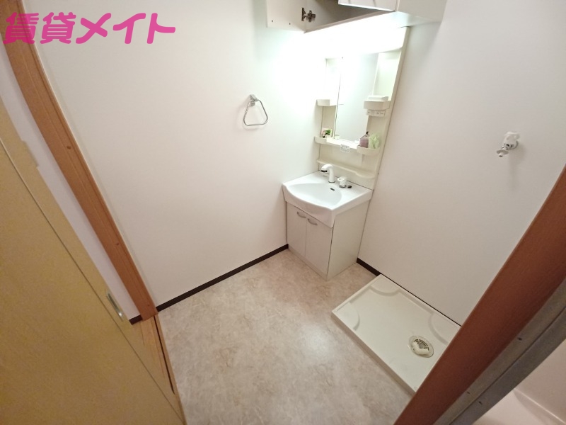 洗面設備　同物件別部屋参考写真です。