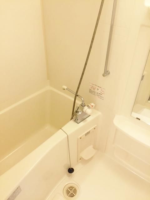 バス・シャワールーム　きれいなお風呂です