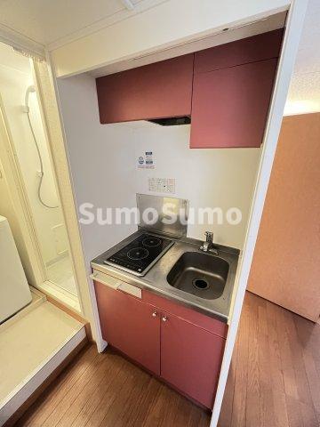 キッチン　コンパクトなキッチンで掃除もラクラク