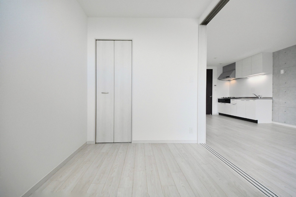 バルコニー　洋室、別角度からの写真