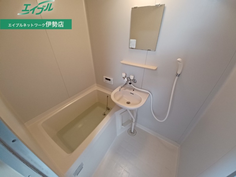 バス・シャワールーム　同型参考写真