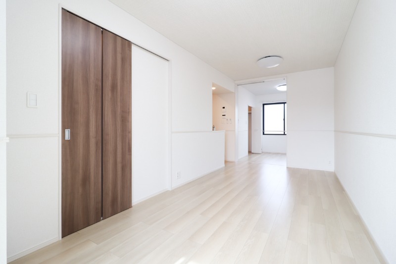 居室・リビング　図面と現状に相違がある場合には現状を優先