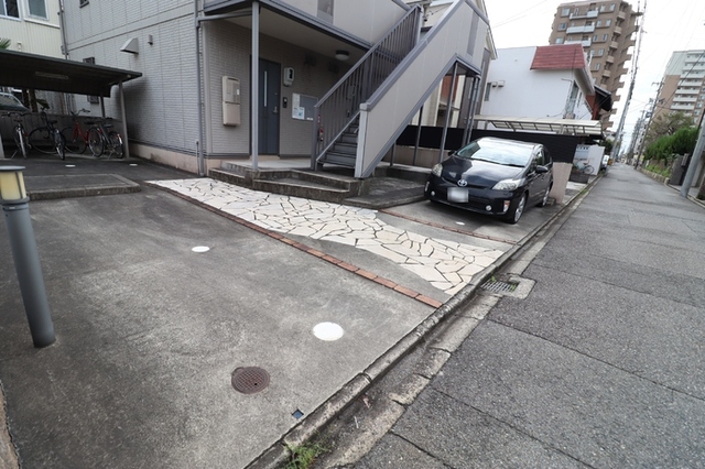 駐車場　駐車場