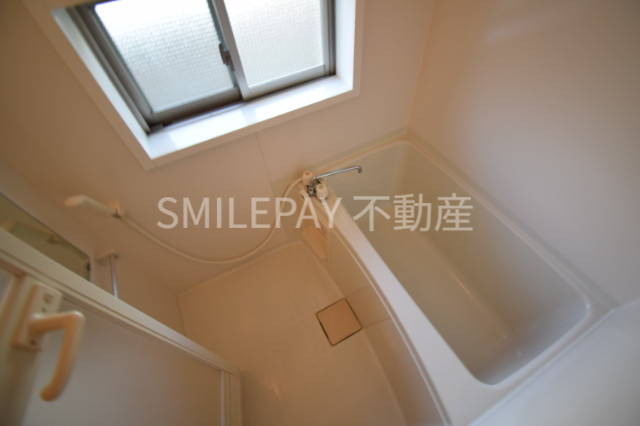 地下鉄西神・山手線 湊川公園駅 徒歩4分 10階建 築19年の風呂写真