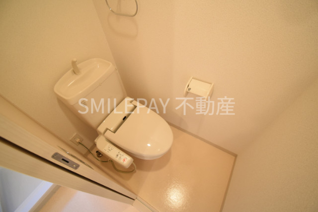 地下鉄西神・山手線 湊川公園駅 徒歩4分 10階建 築19年のトイレ写真