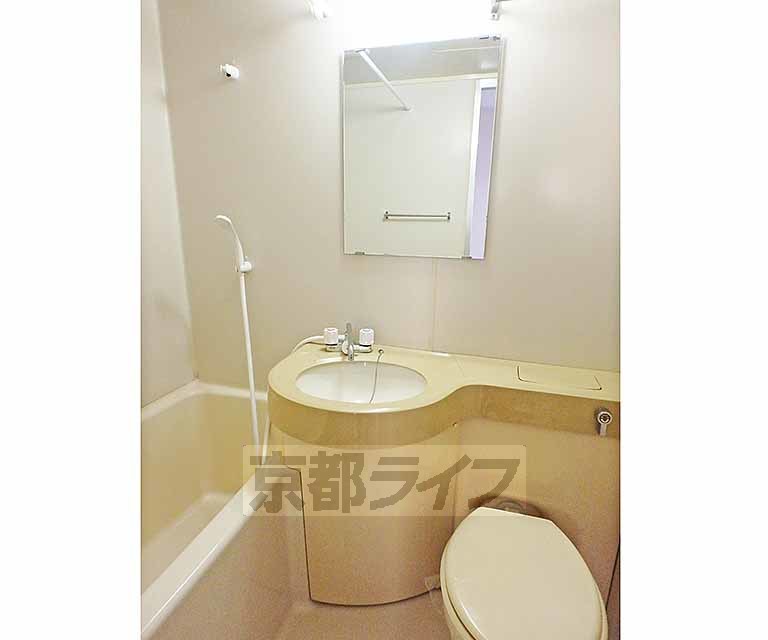 洗面設備　洗面台です。