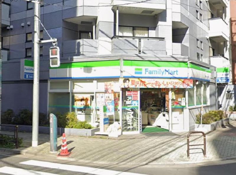 コンビニ　セブンイレブン（コンビニ）まで210m