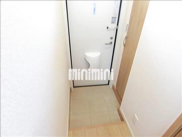 玄関　下駄箱付きの玄関です。